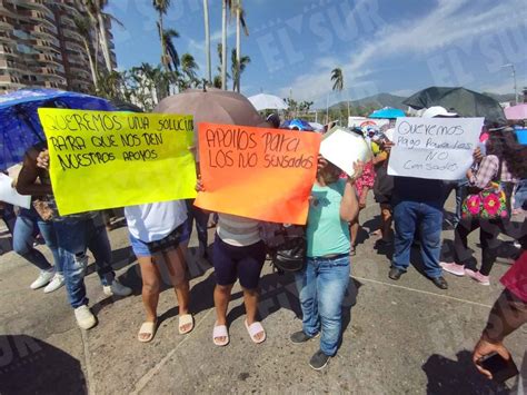 Bloquean Damnificados La Costera Frente Al Centro De Convenciones