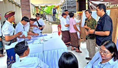 Nusabali Pemilih Gunakan Hak Suara Pemilu Di Badung