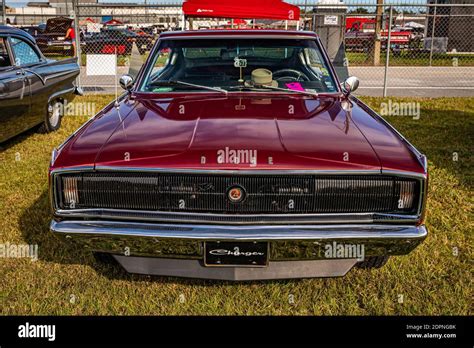 Introducir 56 Imagen 1967 Dodge Charger Abzlocalmx