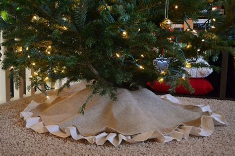 Interesting Ways To Make Burlap Christmas Tree Skirt Guide Patterns