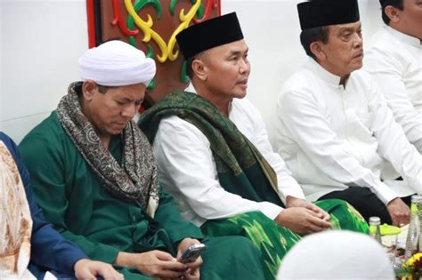 Peringatan Nuzulul Quran Dan Haul Ke Abuya Sayyid Muhammad Bin Alwi