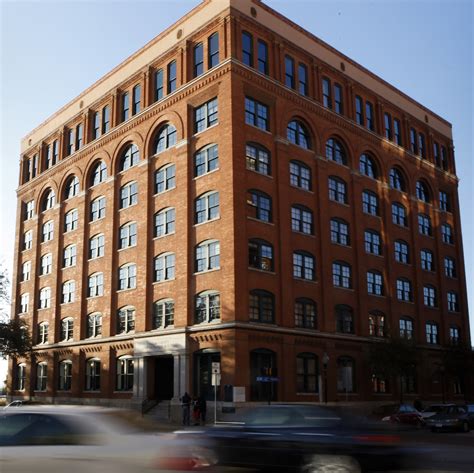 Sixth Floor Museum At Dealey Plaza