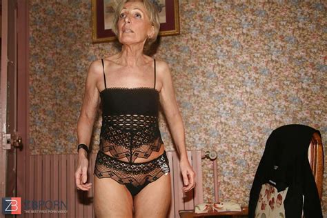 Bourgeoise Mature ZB Porn