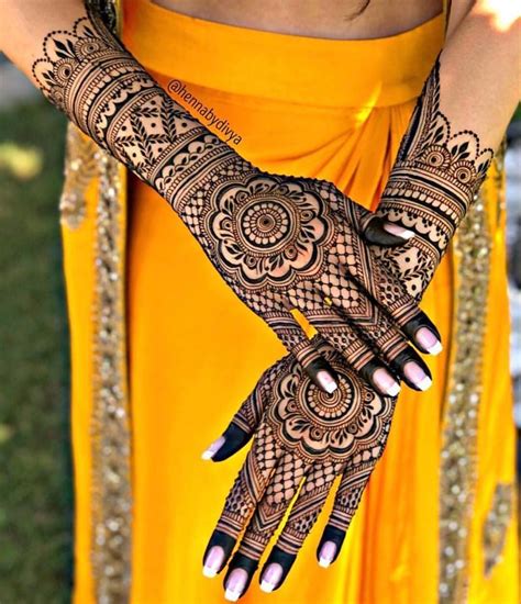 Shopzters On Instagram Gorgeous Mehendi Art By Hennabydivya 💛