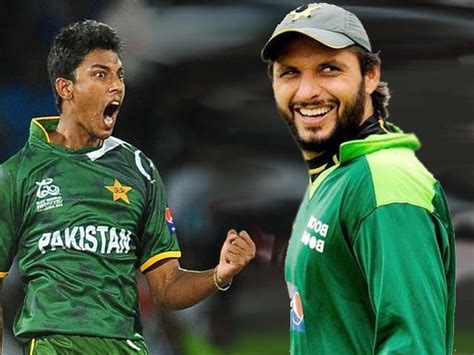 pakistani cricketer players wallpapers biography: Raza Hassan