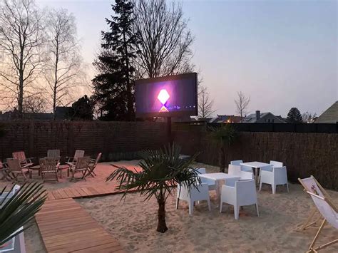 Outdoor LED Scherm Cocoon Lounge LED Visuals B V Indoor En