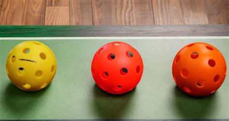 Indoor Vs Outdoor Pickleballs – Which Is Right For You?