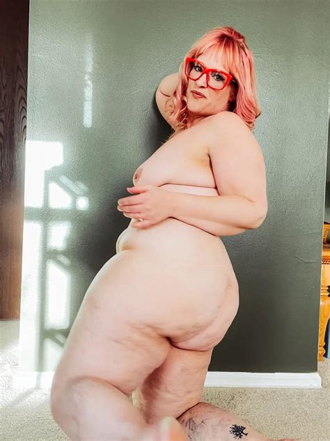 Naked And Bent Over Ass Spread Thighs Thick Cellulite Belly 20 Pics XHamster