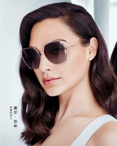 Pin By Johnny On Gal Gadot Round Sunglass Women Sunglasses Women