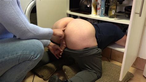 Free Reach Around Porn Videos Xhamster