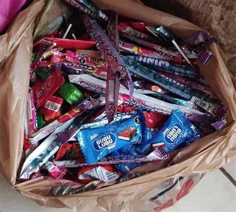 ¿ya Revisaste Los Dulces De Halloween Denuncian Dulces Caducados En Calabacitas De Niños Luz