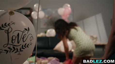 Lesbian Bachelorette Party Search Xnxx