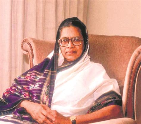 First Woman Sc Judge M Fathima Beevi Laid To Rest With Full State