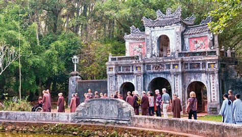 Thich Nhat Hanh: At Home in Vietnam