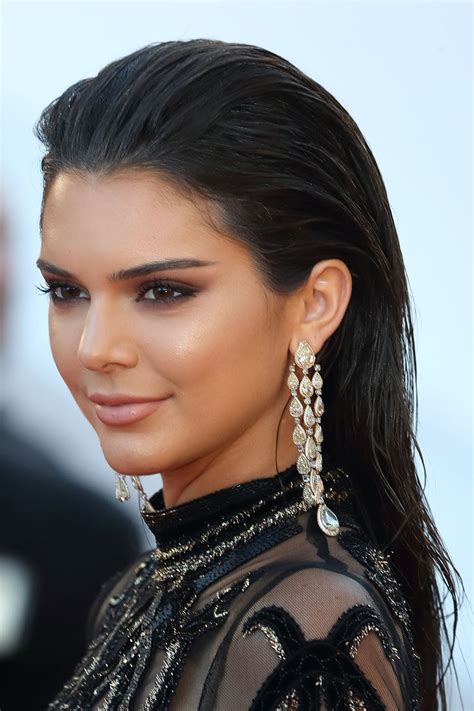 Kendall Jenner S Slicked Back Shine Womenhairstyles Slick Hairstyles Women Long Hair Styles