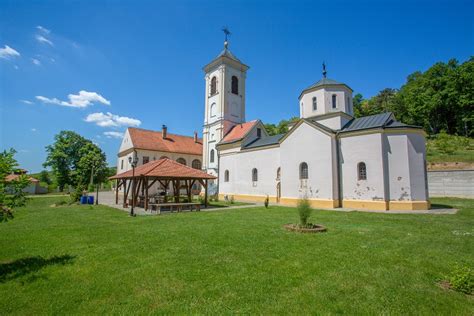 52 vikenda u Novom Sadu Izlet do manastira Đipša pa na Atos na