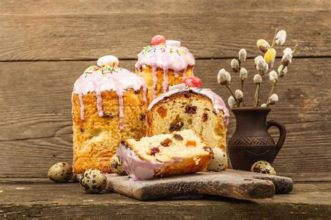 Pastel Tradicional De Pascua Comida Dulce Festiva Con Glaseado Y