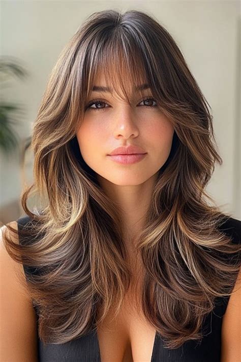 Trendsetting Short Layer Cuts On Long Hair Honey Bronde Layers