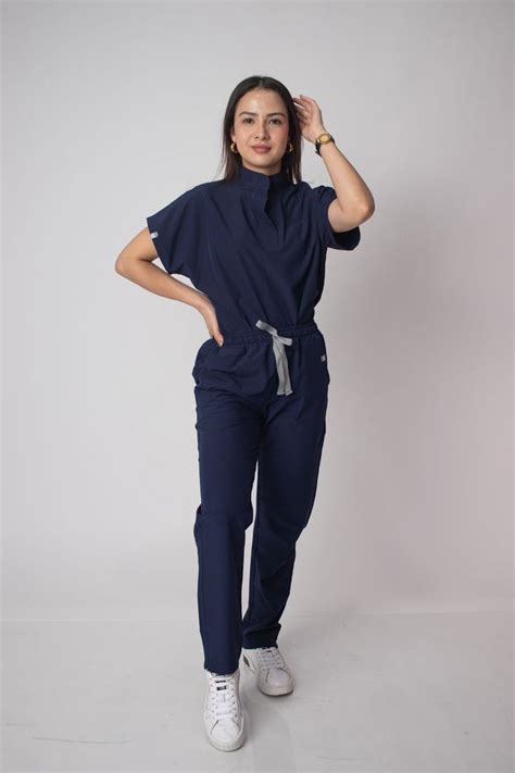 Boss Babe Fluid Repellent Uniformes Antifluidos Cuellos De Camisas Entubados
