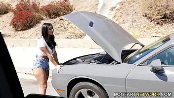 Busty Latina Violet Myers Offers Her Pussy To Random Black Dudes XNXX