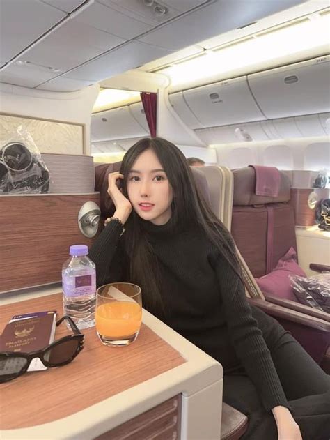 Nhan S C Thi N Th N C A Hot Girl N I Ti Ng Khi M I H C C P B O Ki N Th C