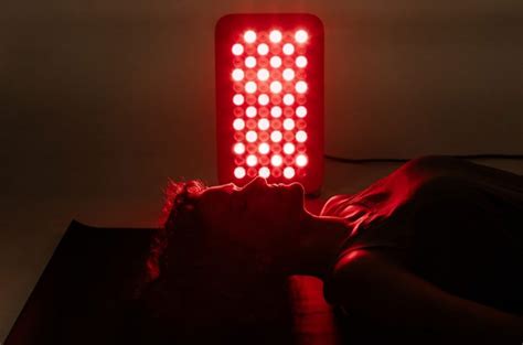 Infrared Light Therapy Devices: Do They Work? [Update 2022 ...