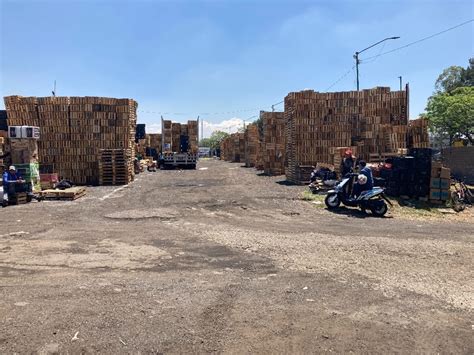 La Jornada Reubicación provisional a comerciantes afectados por