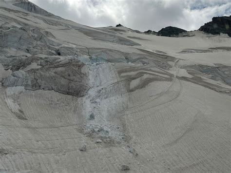 Un alpiniste bernois de 61 ans perd la vie à Saas Fee VS RJB votre