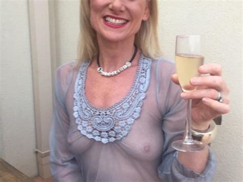 Emmanuelle Est Une Femme Mature De 57 Ans Ici Pour Trouver Un Homme