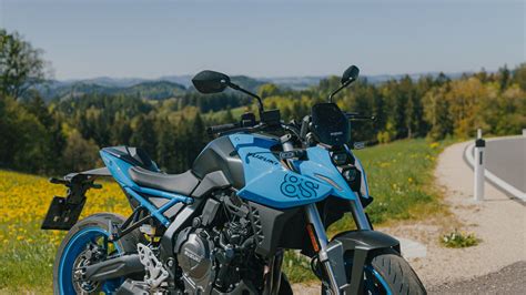 Suzuki Gsx S Naked Bike Vergleich Test