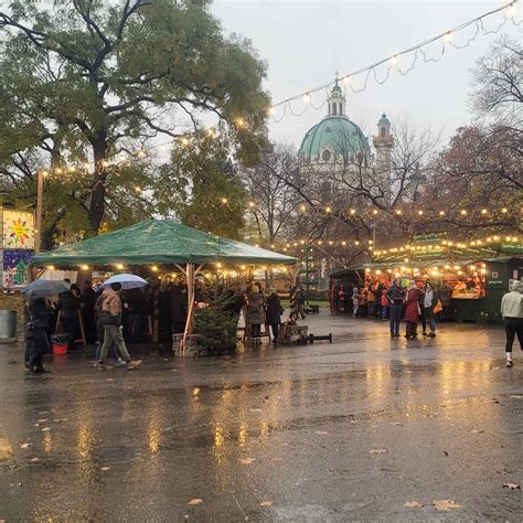 Get the Most of Vienna's Christmas Market Food