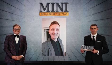 Grassicks Perth Wins Mini Retailer Of The Year Award