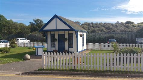 BUTLINS BEACH ORIGINAL CHALET 1936 YouTube