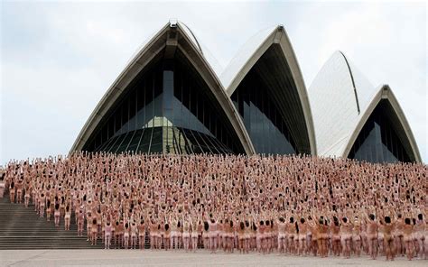 Spencer Tunick Is Coming To Melbourne To Snap Hundreds Of Nude People