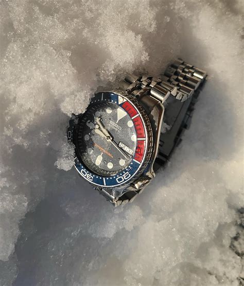 [SKX PO] Enjoying some rare sunlight with the SKX : r/Watches