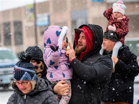 40 States Under Blizzard Wind Or Flood Alerts Monday As Storms Cross