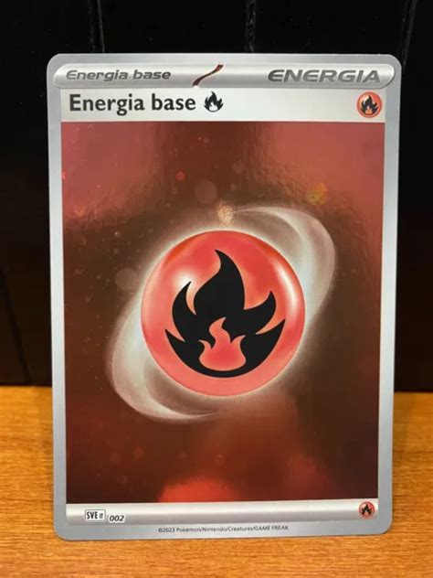 CARTA POKEMON ENERGIA Base Fuoco 002 Holo Scarlatto E Violetto 2023