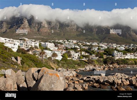 Twelve Apostles Mountain Range Fotos Und Bildmaterial In Hoher