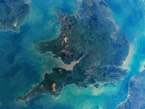 Nasa Photo Reveals Uk As Seen From The International Space Station