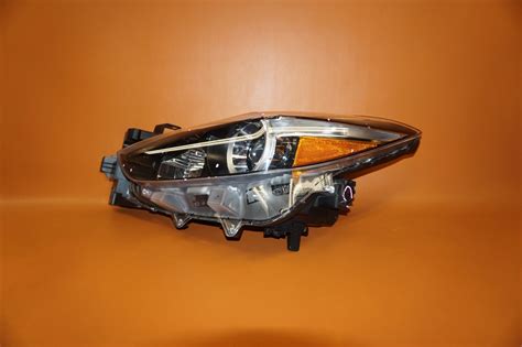 Mazda 3 Hatchback Headlight Left Driver 2017 2018