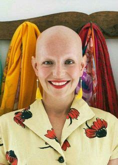 23 Alopecia Ideen kahle frauen glatze rasierte köpfe