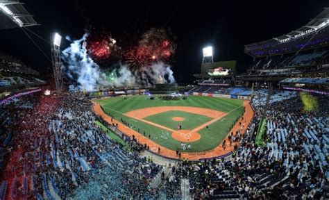 Futuro Sal N De La Fama De Mlb Presume Fotograf A Como Fan En