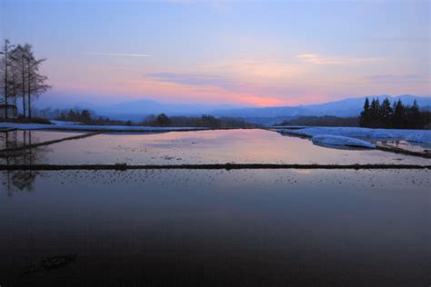 春はあけぼの（新潟県長岡市軽井沢） 越後長岡発／建築・風景写真