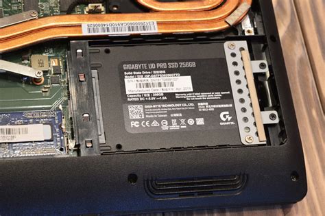 Характеристики, плюсы и минусы SSD в ноутбуке