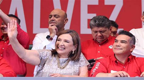 X Chitl G Lvez Recibe Constancia Como Candidata Del Pri Elecciones