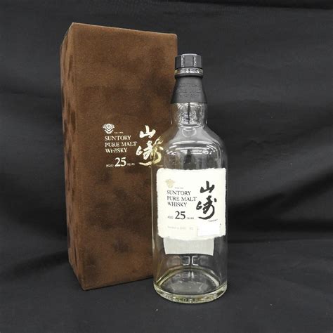 空き瓶 品 Suntory サントリー 山崎 25年 ピュアモルト 1999 ベロアケース付き 空ボトル 空瓶 デキャンタ 11364081