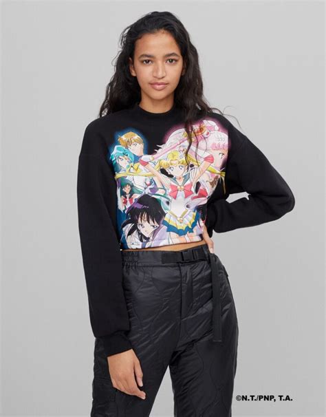 Bershka lanza nueva colección de ropa inspirada en Sailor Moon