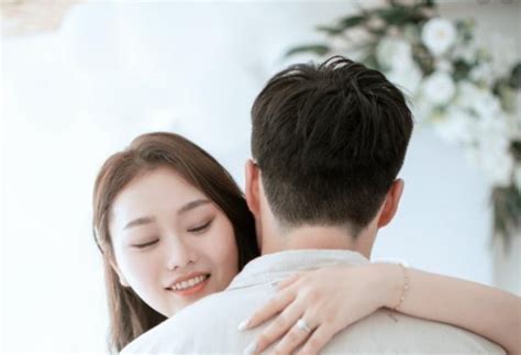 我，富商之女，跟农村穷小伙结婚后守4年活寡，他始终不跟我同房 知乎