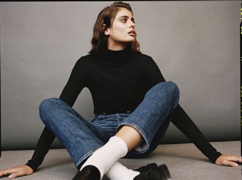 Taylor Hill Ag Jeans Fall 2022 More Photos • Celebmafia