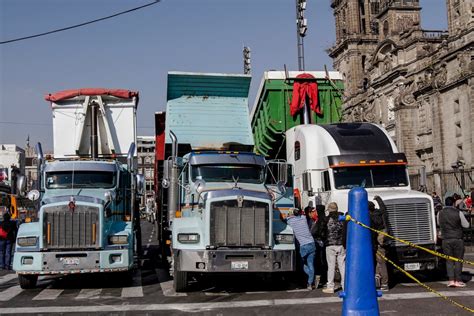 Transportistas Bloquean Accesos A La CDMX